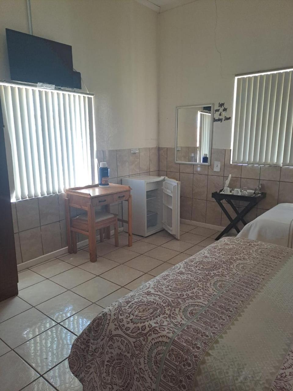 Bed and Breakfast Breaking Dawn Noupoort Exterior foto
