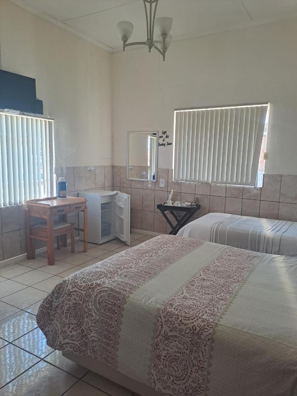 Bed and Breakfast Breaking Dawn Noupoort Exterior foto